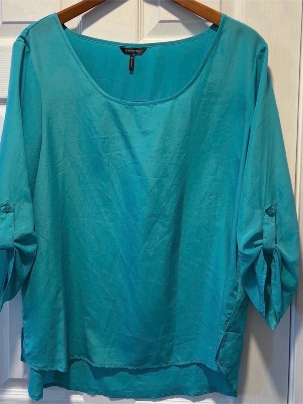Daisy Fuentes Bright Teal 3/4 Sleeve Scoop Neck Blouse